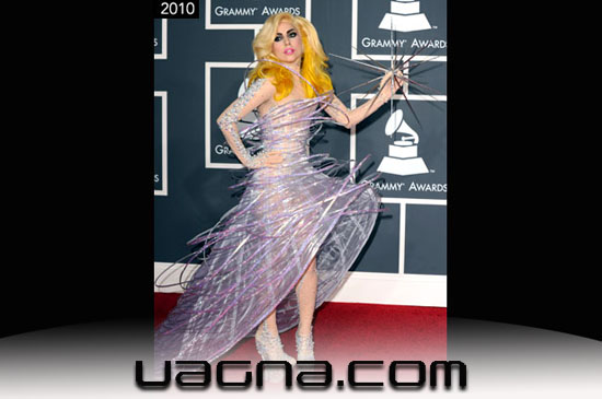 lady-gaga-2010-grammy