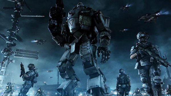 titan con arma 
